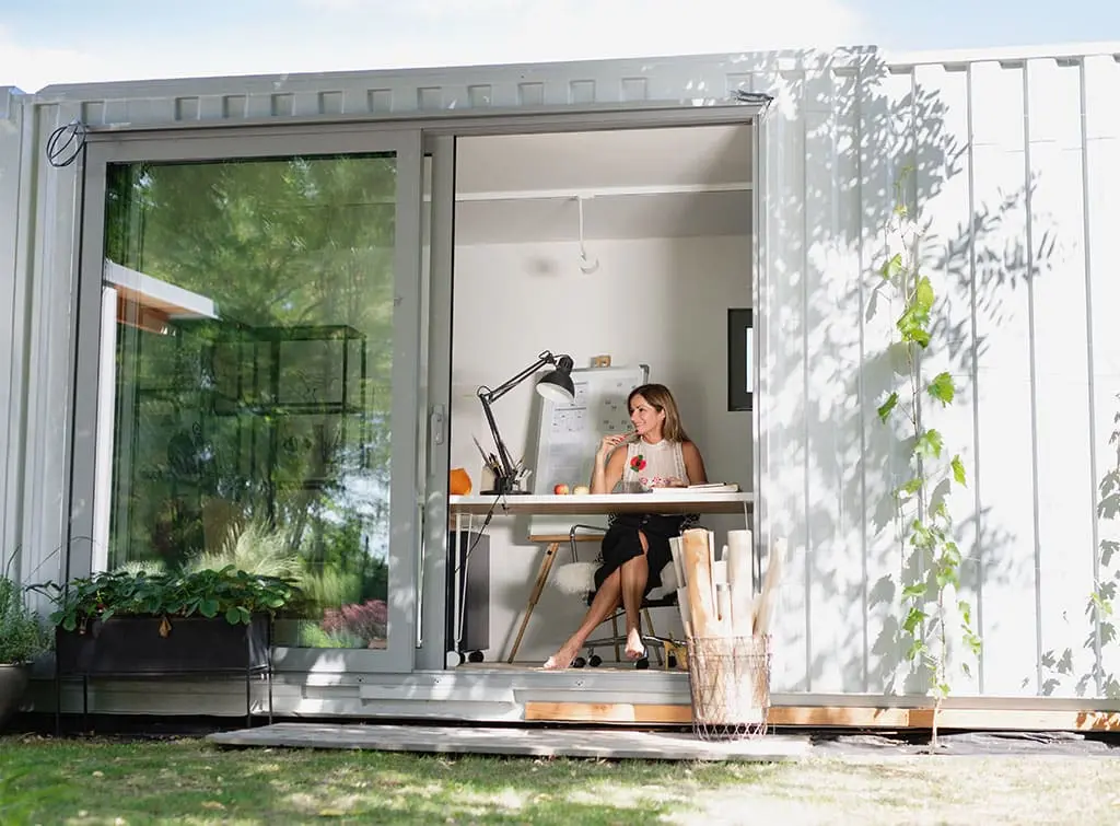 Garden office interior design ideas