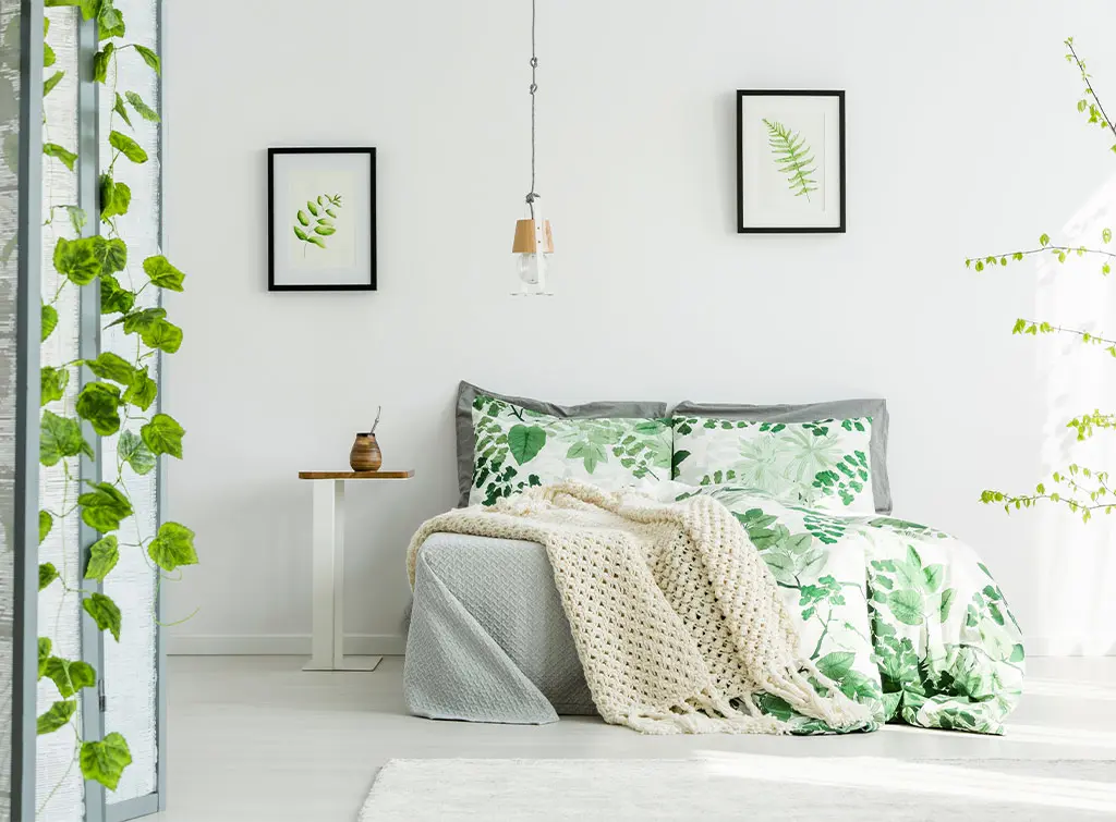 https://www.checkatrade.com/blog/wp-content/uploads/2020/08/mint-green-bedroom-ideas.jpg