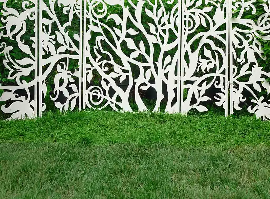 Iron lattice fence screen for garden privacy