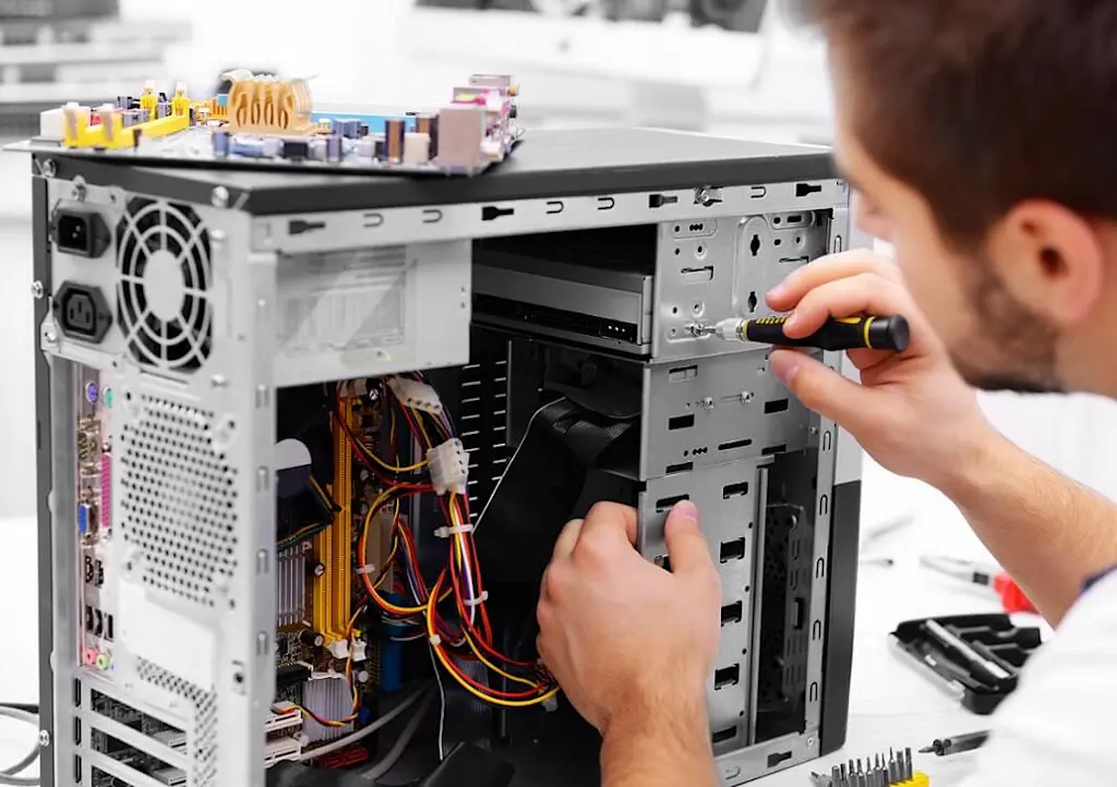 Carrying out repairs on computer