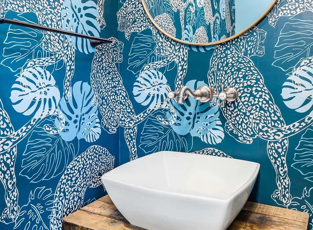 blue bathroom wallpaper