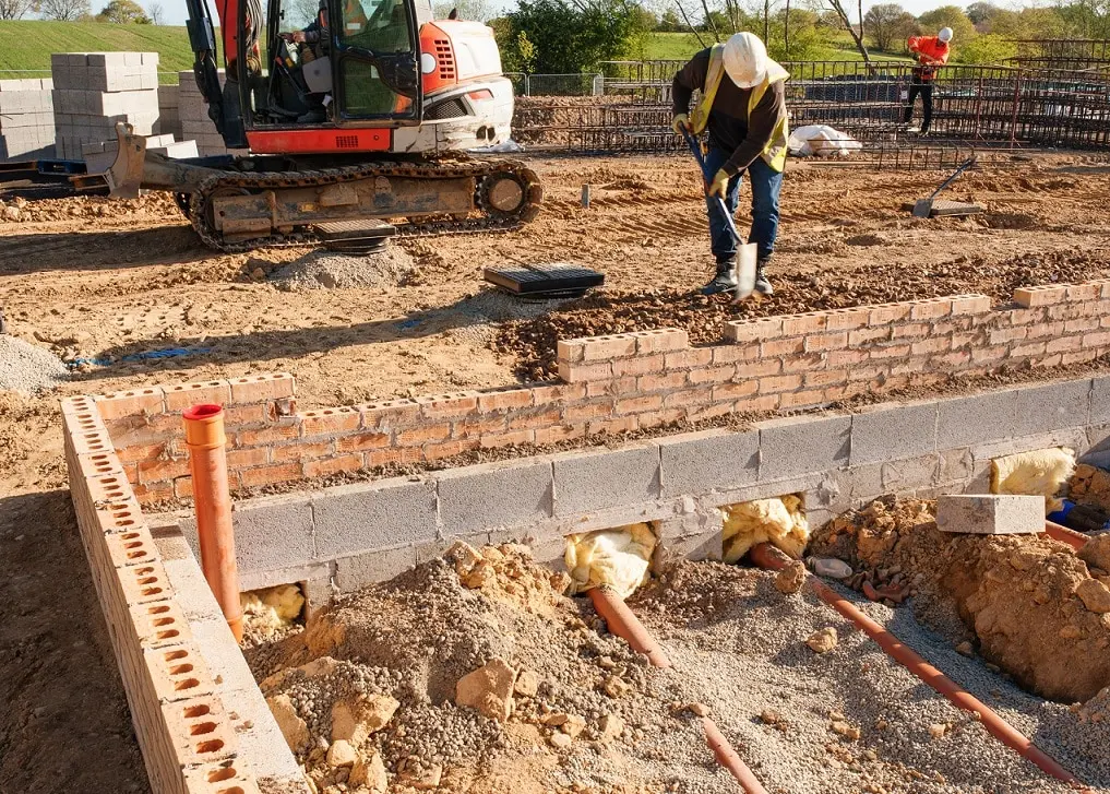 https://www.checkatrade.com/blog/wp-content/uploads/2024/06/what-is-a-groundworker-4.jpeg
