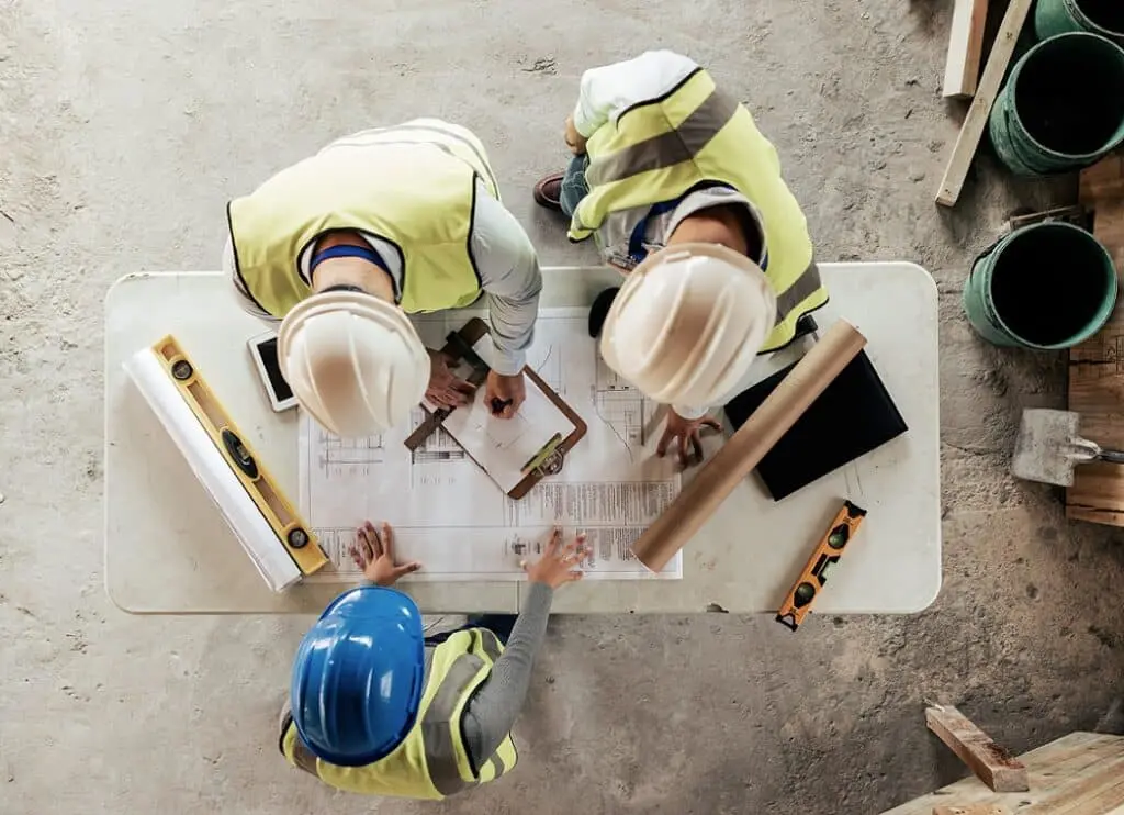 https://www.checkatrade.com/blog/wp-content/uploads/2023/02/growing-a-construction-business-1024x742.jpeg