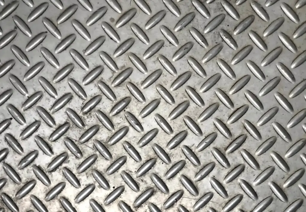 Non slip safety flooring