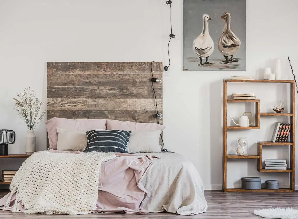 Rustic bedroom decor