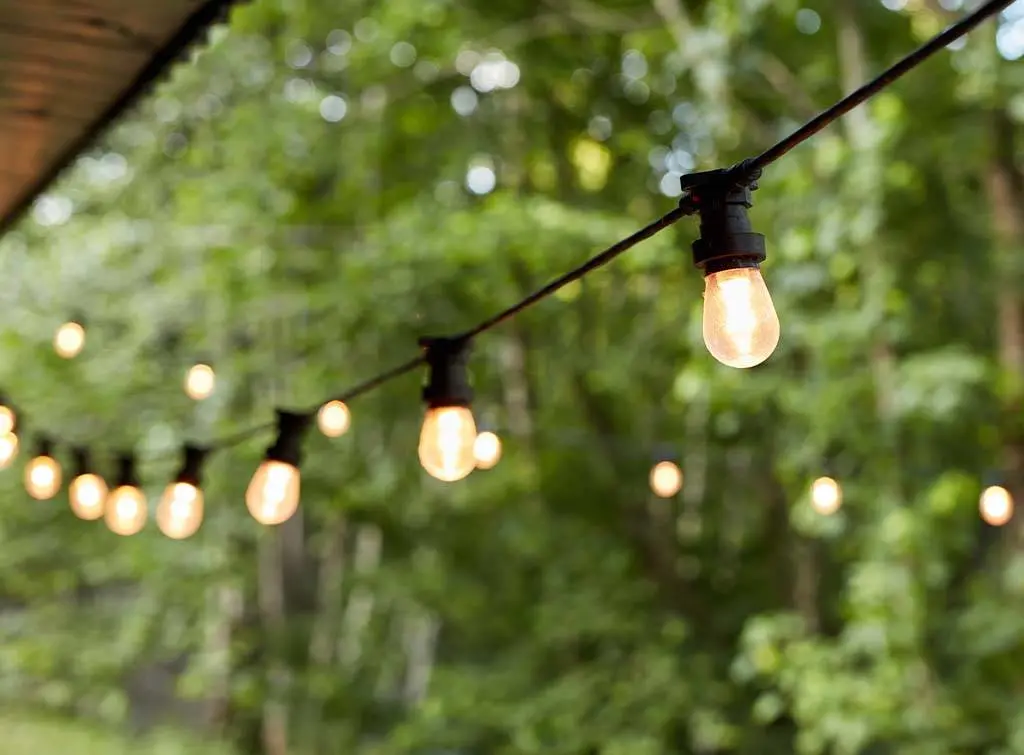 Cost to install exterior lights