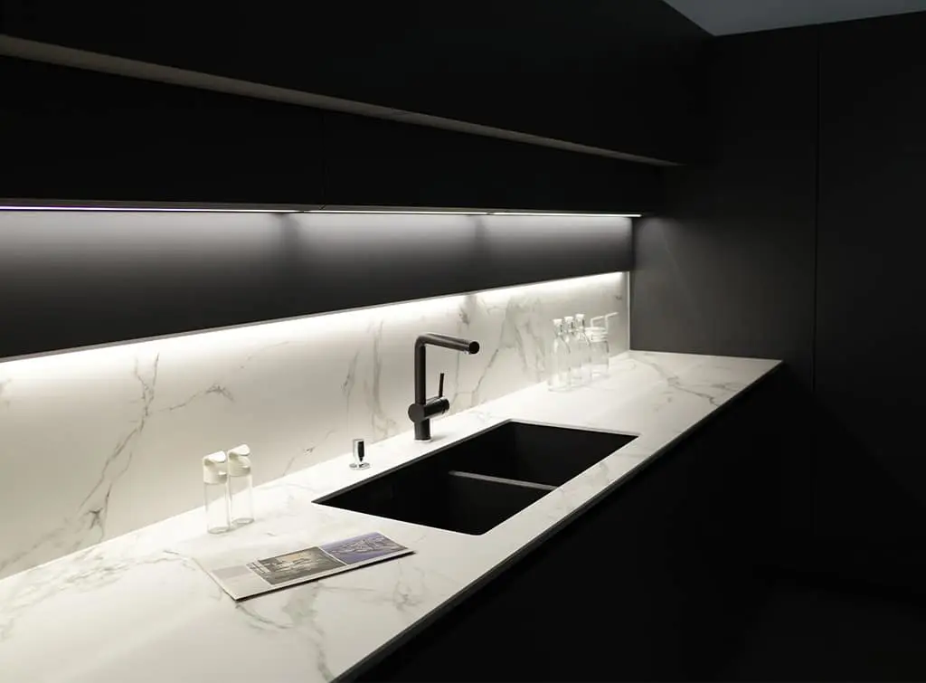 Under cabinet lighting