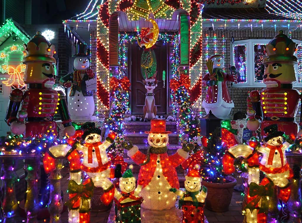 go for full on Christmas light kitsch