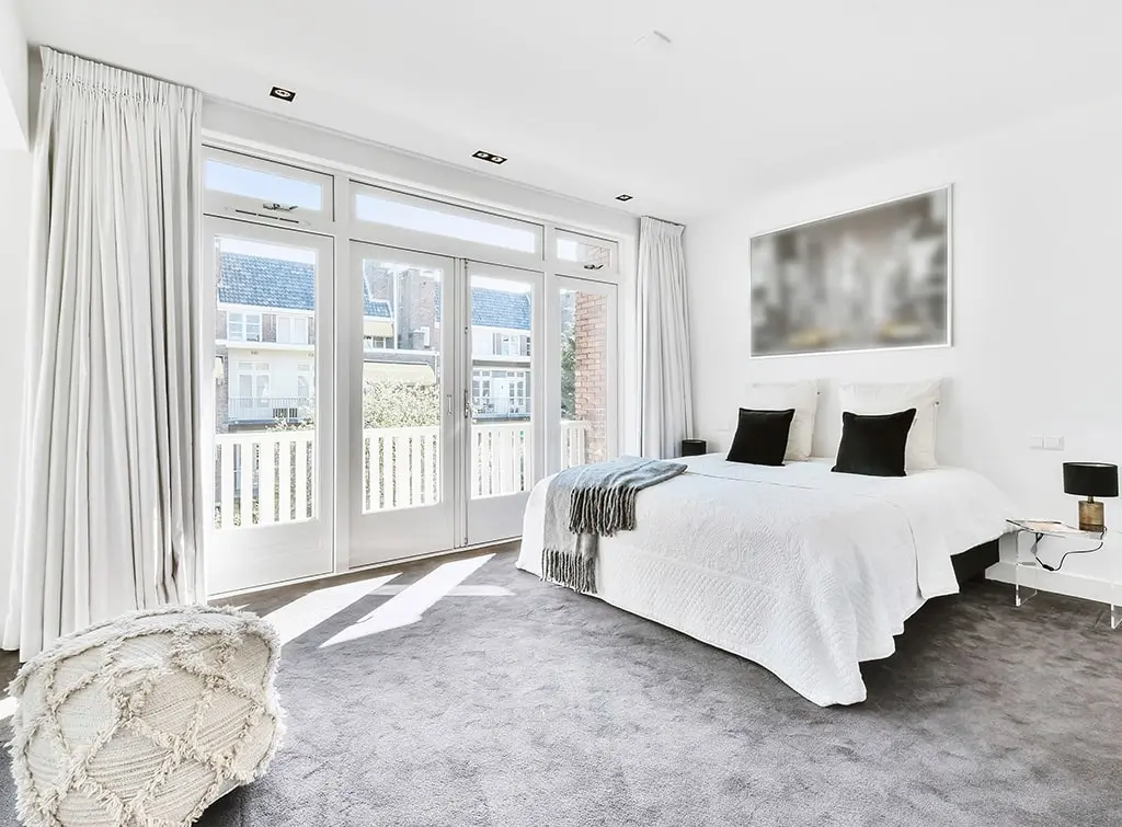 Grey bedroom carpet