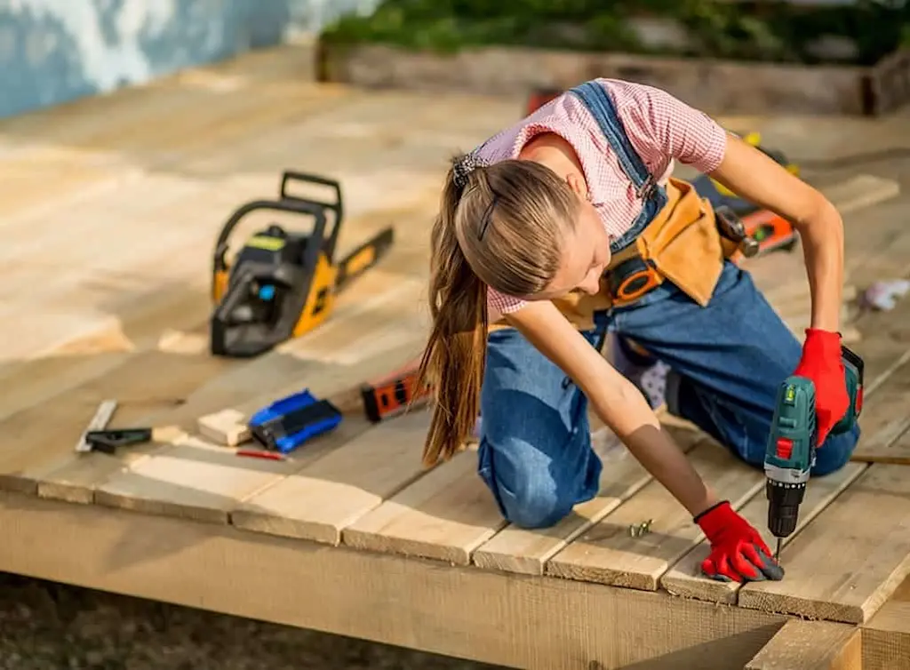 How to become a handywoman