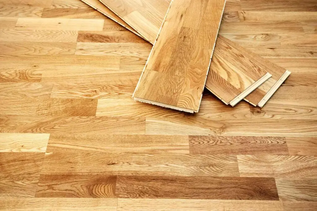 laying laminate flooring on chipboard