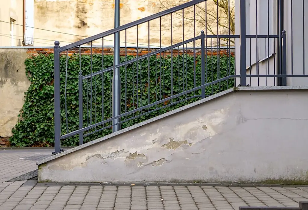External handrails near me