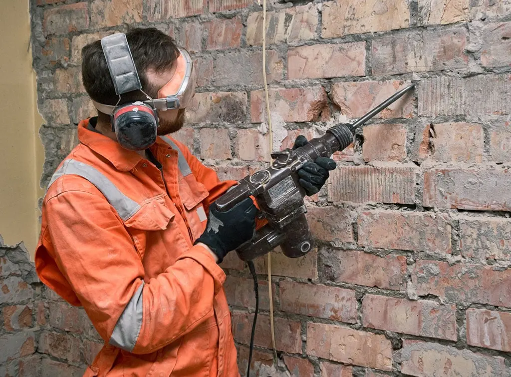 https://www.checkatrade.com/blog/wp-content/uploads/2023/12/Trade-What-is-HAVS-Image-4.jpg