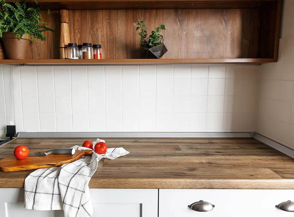 square kitchen tile splashbacks ideas