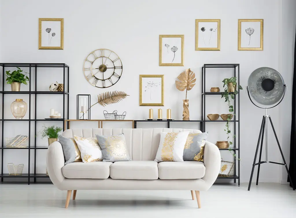 https://www.checkatrade.com/blog/wp-content/uploads/2020/08/White-living-room-ideas.jpg