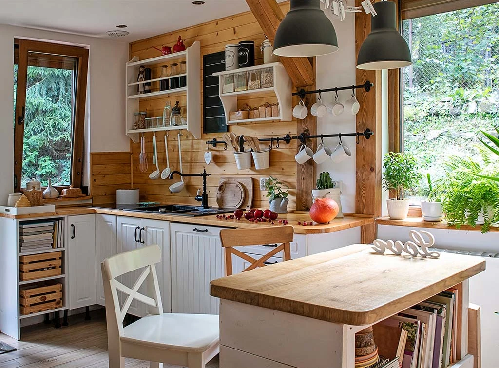 Cottage kitchen lighting