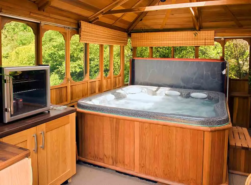 Enclosed hot tub ideas