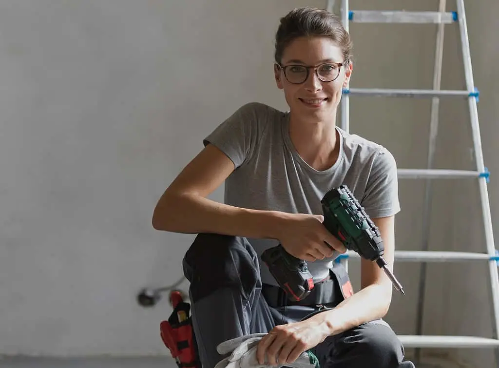 how-to-become-a-handywoman.jpeg?w=1024&fm=webp
