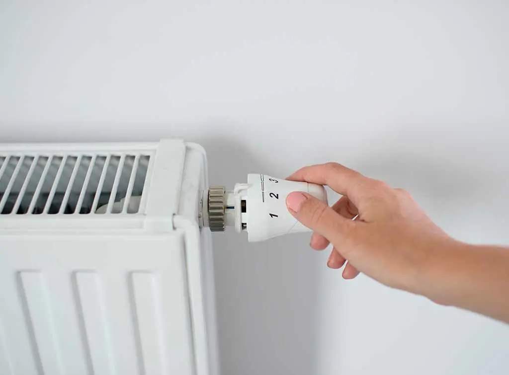 Radiator valve