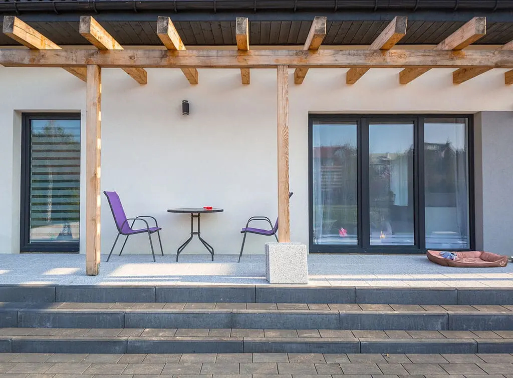 choose illusion blinds to filter light