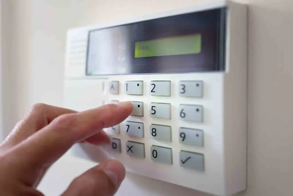 choosing the best security alarm systems