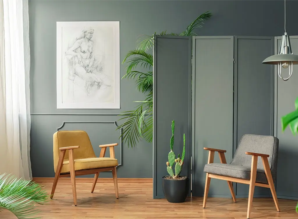 Contemporary wooden screen room divider