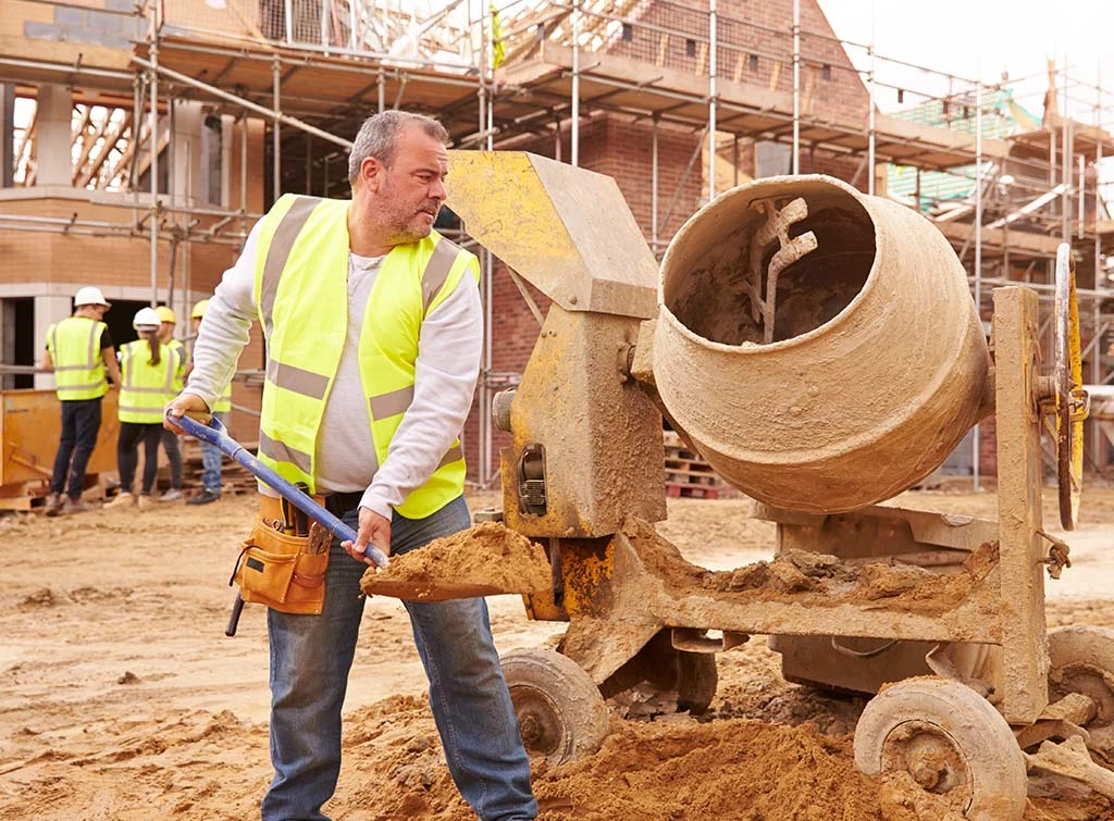 https://www.checkatrade.com/blog/wp-content/uploads/2024/01/get-more-work-as-a-builder.jpg
