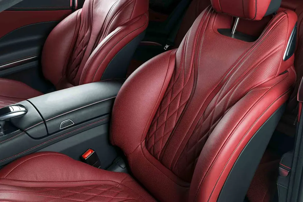 https://www.checkatrade.com/blog/wp-content/uploads/2021/12/cleaned-leather-seats.jpg
