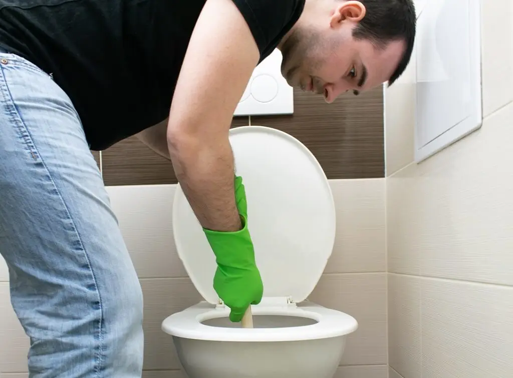 https://www.checkatrade.com/blog/wp-content/uploads/2024/11/how-to-fix-concealed-cistern-toilet.jpeg