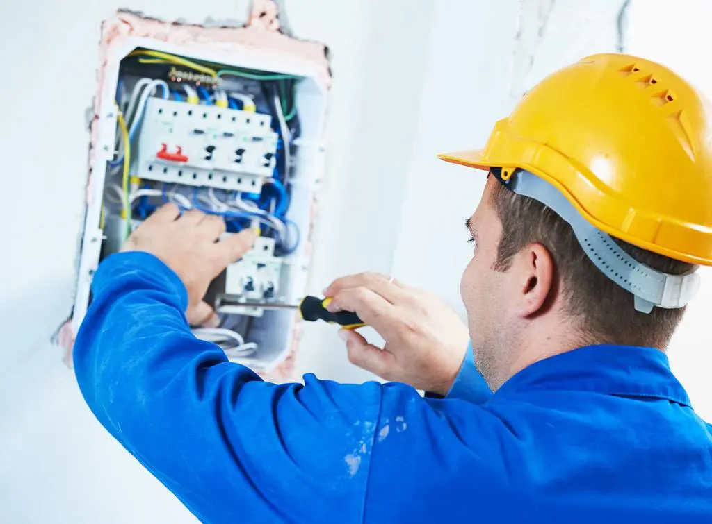 Cost of replacing fuse box with circuit breaker