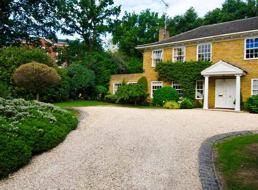 Gravel driveway maintenance