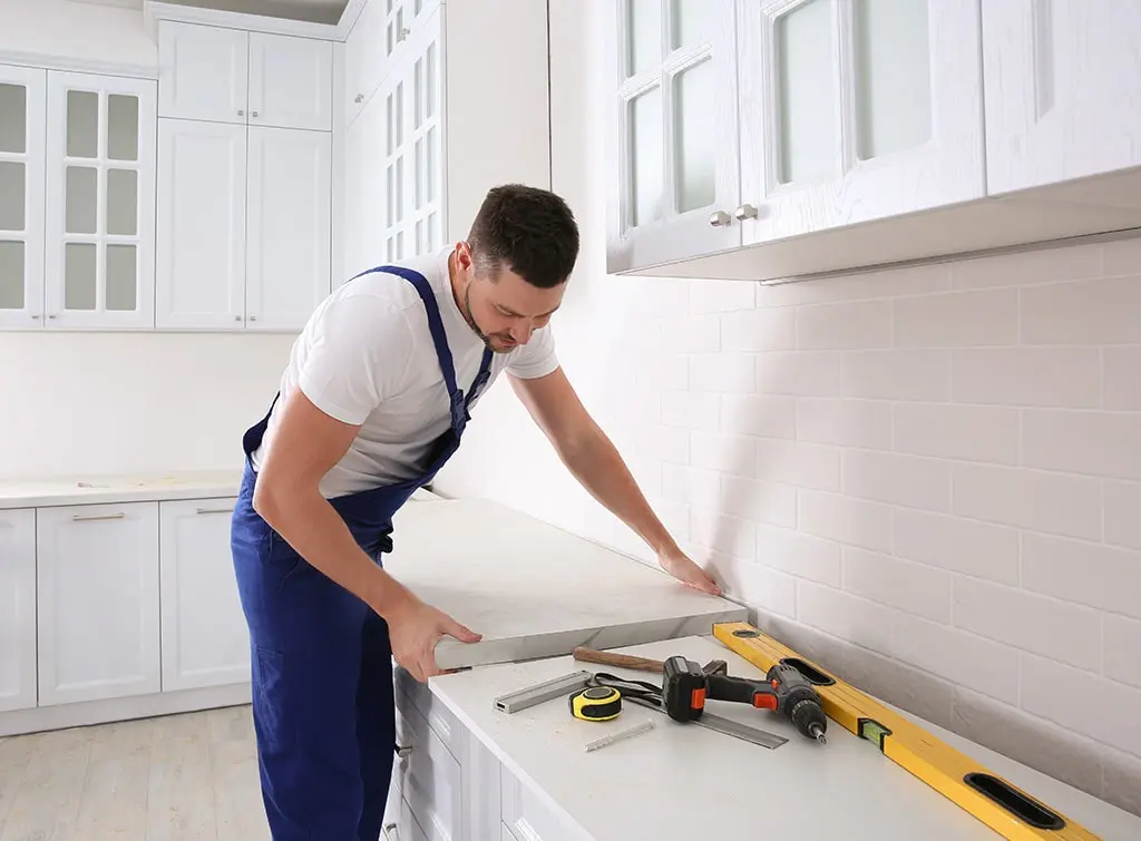 kitchen worktop fitter