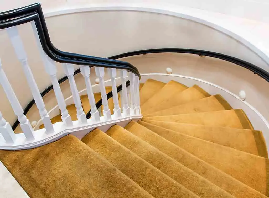 https://www.checkatrade.com/blog/wp-content/uploads/2021/03/Bold-designed-stair-carpet-ideas.jpg