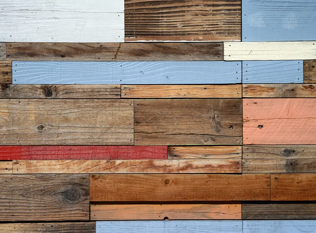 https://www.checkatrade.com/blog/wp-content/uploads/2023/08/Reclaimed-wood.jpg