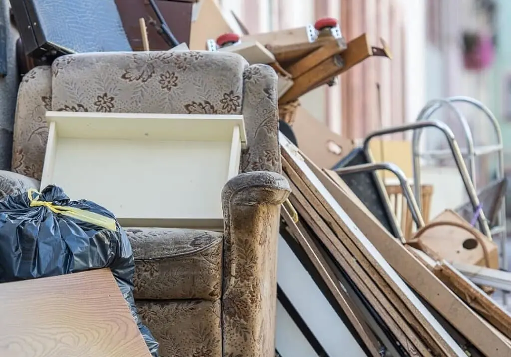 https://www.checkatrade.com/blog/wp-content/uploads/2025/03/find-house-clearance-experts-near-me-1024x717.jpeg