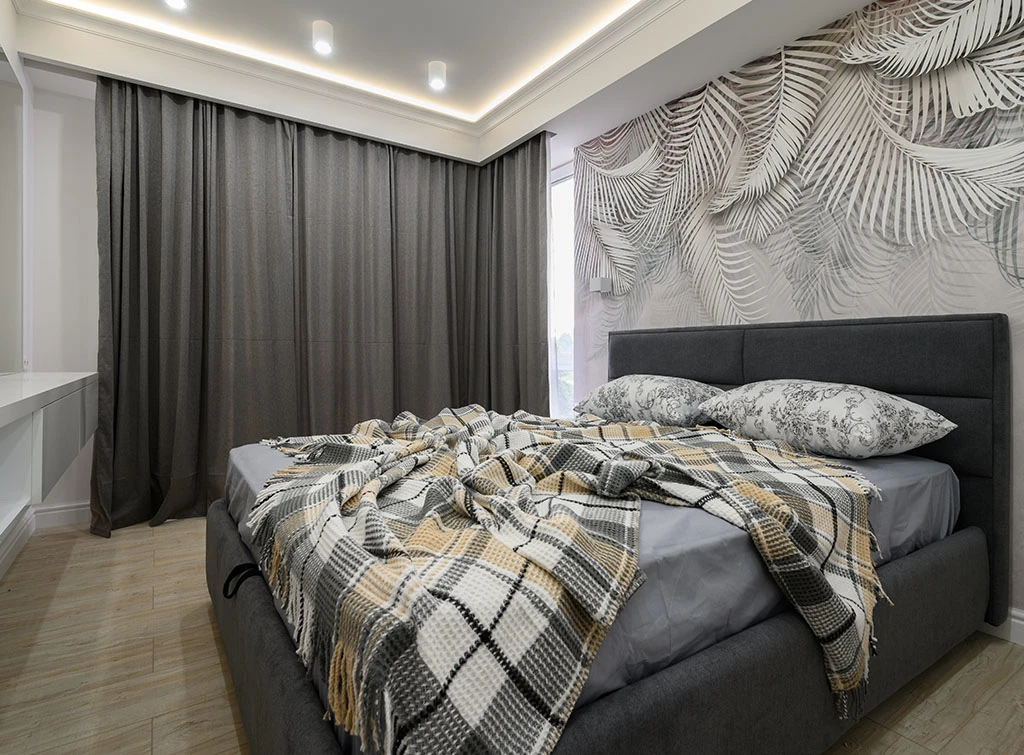 grey patterned wallpaper