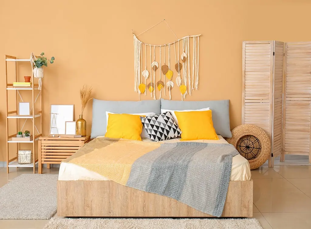 pale yellow bedroom ideas