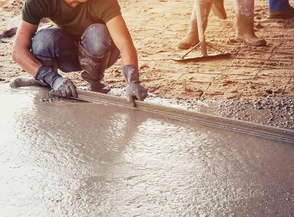 price of floor screed per metre