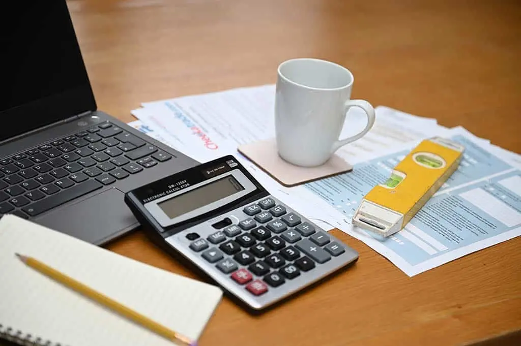 https://www.checkatrade.com/blog/wp-content/uploads/2022/04/Money-advice-for-trades-Checkatrade.jpg