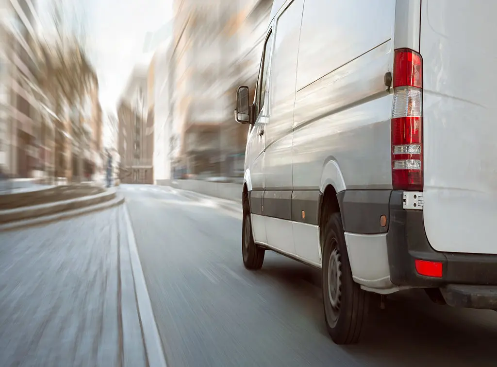 https://www.checkatrade.com/blog/wp-content/uploads/2019/06/vanman3-1024x755.jpg