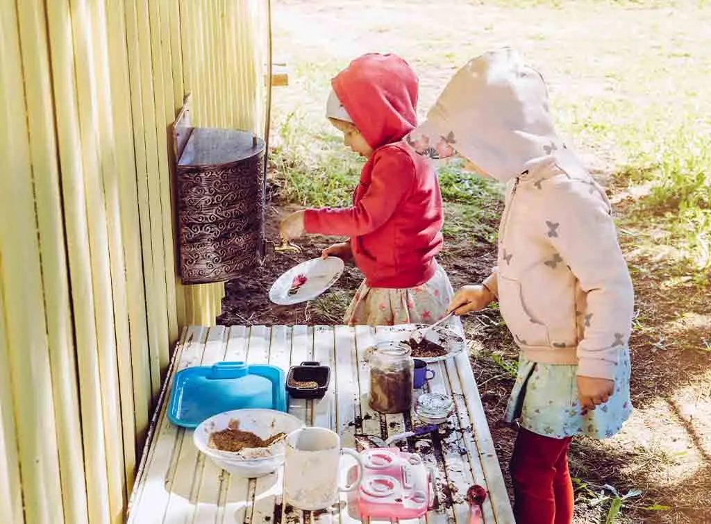 Mud kitchen idea for sensory garden