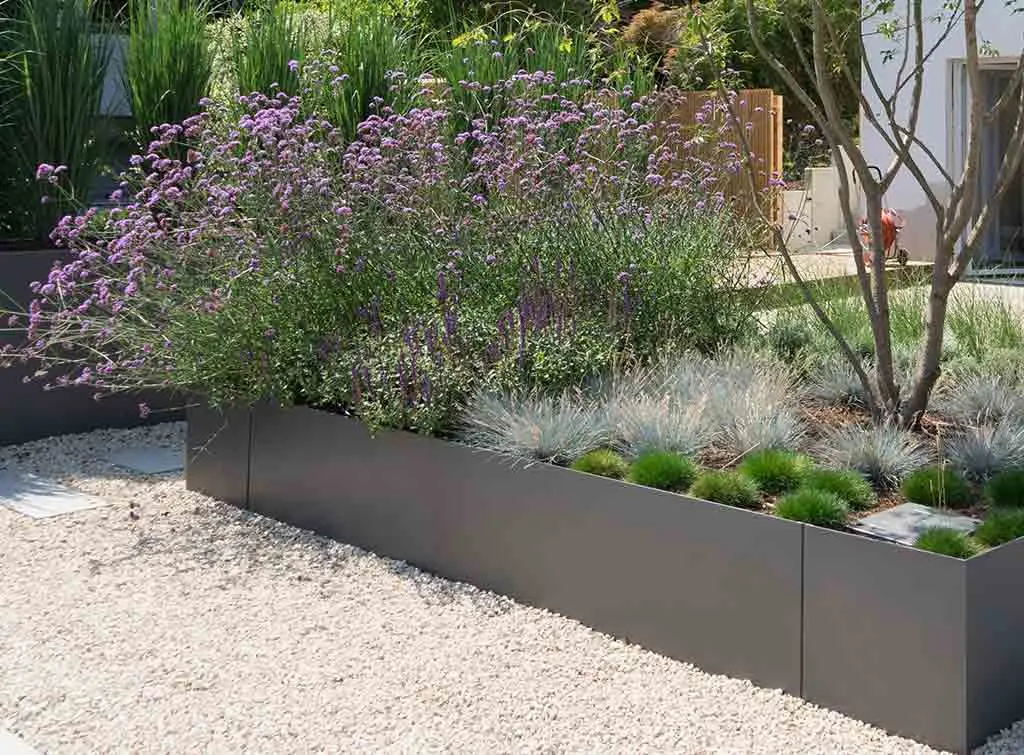 modern raised border ideas
