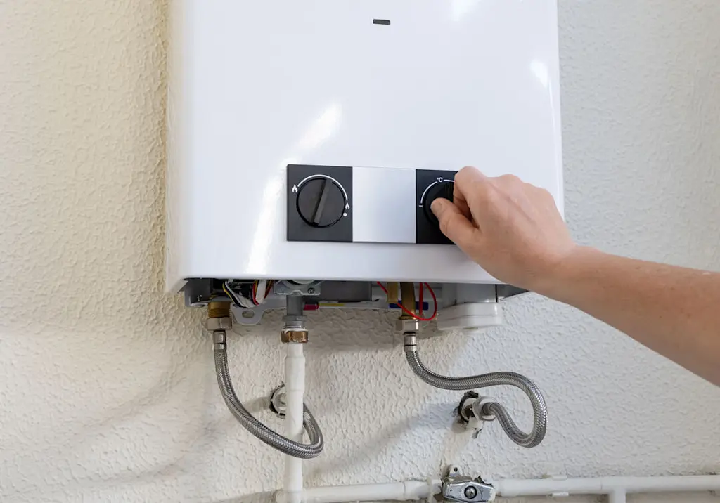Gas water heater resized