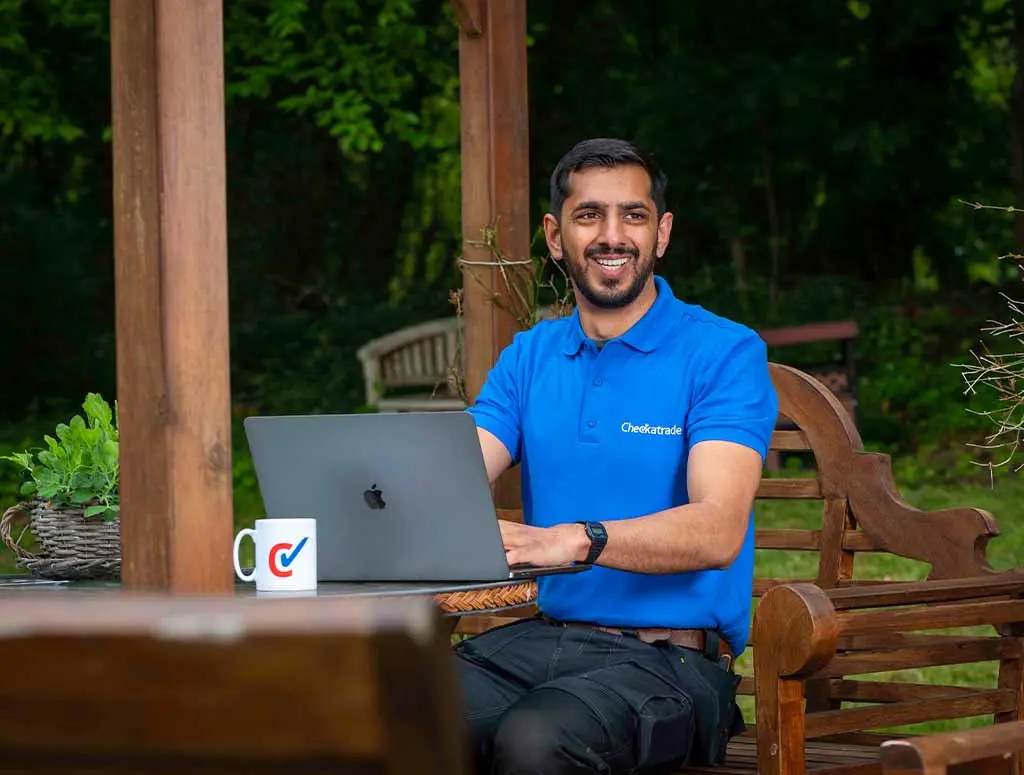 Online advertising important to Ali