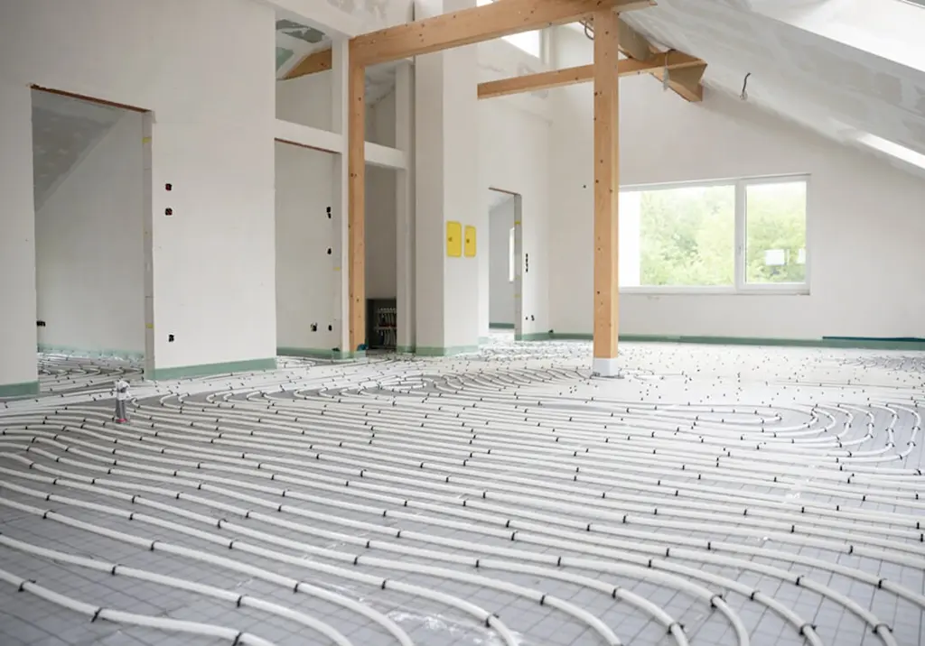 Underfloor heating setup in loft