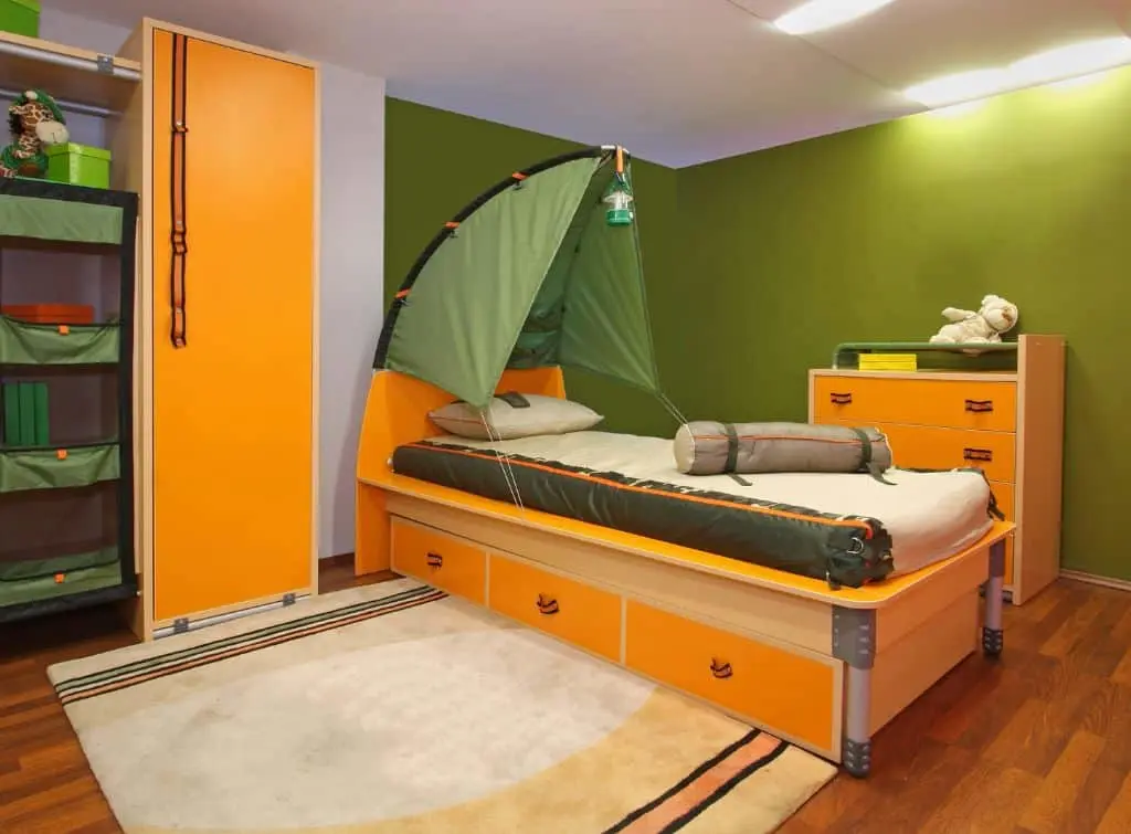 Scouts backpacking adventure bedroom theme