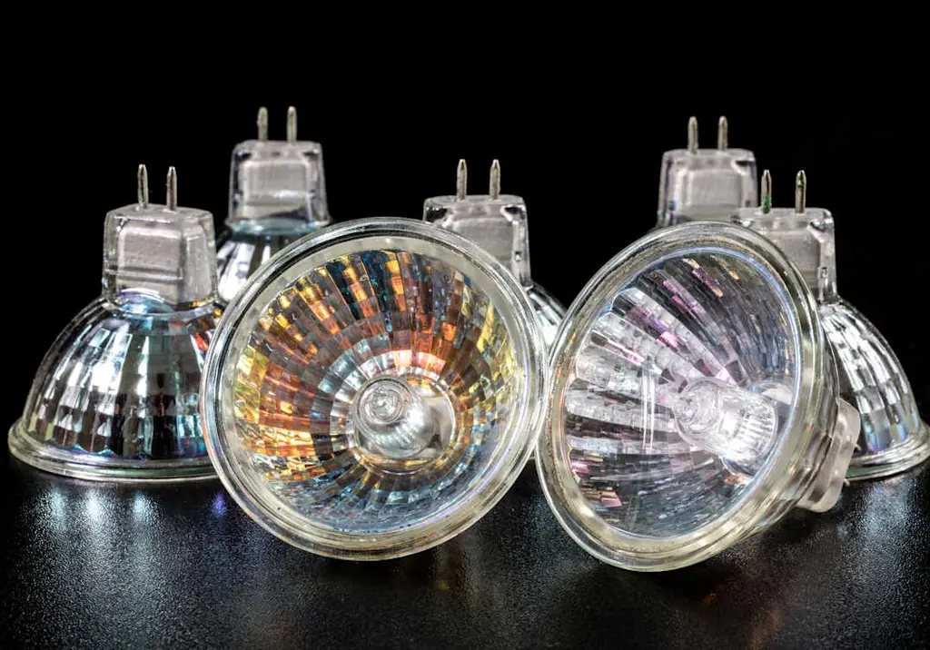 mr16-halogen-spotlight-bulbs-group