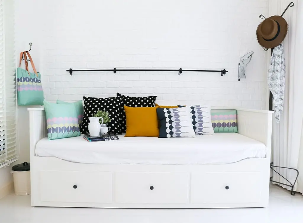 Small loft ideas day bed
