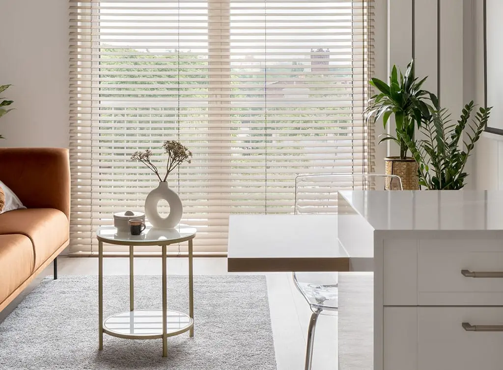 simple patio blind in single space apartments