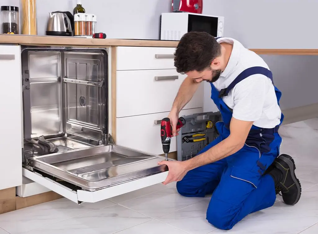 Installation of an integrated dishwasher